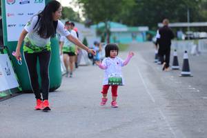 BIB: 
                            <button type="button" onclick="openModal(3656818)" class="btn btn-primary btn-sm float-right btn-popup" data-toggle="modal" data-target=".modal-high-quality">
                        <i class="fas fa-shopping-cart"></i> Add to Cart
                    </button>
                                            <button type="button" onclick="isThisMe(3656818, true)" class="btn btn-success btn-sm float-right btn-popup btn-isme hidden" data-toggle="tooltip" data-placement="bottom" title="นี่คือรูปของคุณใช่ไหม คลิกที่นี่เพื่อเอาเข้าอัลบั้ม">
                        <i class="fas fa-plus"></i> Add to album
                    </button>
                    <button type="button" onclick="isThisMe(3656818, false)" class="btn btn-warning btn-sm float-right btn-popup btn-isnotme hidden">
                        <i class="fas fa-ban"></i> Remove from album
                    </button>